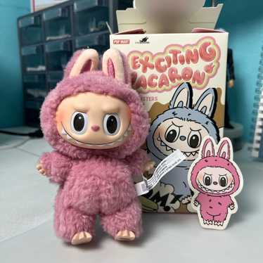 EXICITING MACARON Lychee Berry ラブブ Labubu The Monsters Exciting Macaron Vinyl Face Series