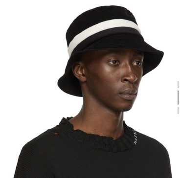 帽子 MARNI WOOL BUCKET HAT Wool Bucket Hat in Burgundy – SVRN
