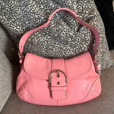 バッグ Coach Soho Signature Shoulder Bag Pink Putting the fun in FUNctional! The Signature Jacquard Soho