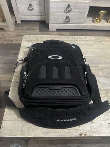 バッグ OAKLEY essential boston bagpack y2k tech Rare Oakley Vintage Y2K Backpack Spikes 00s Red Bag | eBay