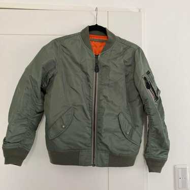 Carhartt MA-1ジャケット Lサイズ オリーブ Carhartt MA-1ジャケット Lサイズ オリーブ
