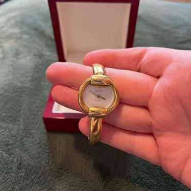 GUCCI　1400L GUCCI 1400L Silver Dial Silver Bangle Watch Swiss Made