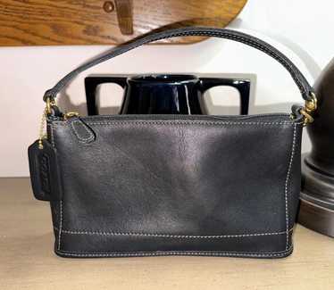 バッグ Vintage Coach Bleaker Black shoulder bag Vintage Black Leather Coach Legacy Bucket Bag Style Shoulder