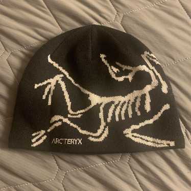 oMA LOGO SKULL CAP ビーニー beanie arc'teryx 新品 ARC'TERYX アークテリクス CLASSIC BEANIE TOQUE ロゴ刺繍