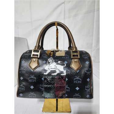 小物 MCM Visetos Princess Lion Leather MCM | Pink Lion Boston Bag – TAO SSI