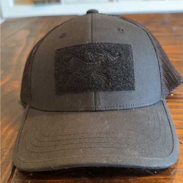 ARC'TERYX グレーキャップ FLEXFIT アークテリクス BIRD STITCH CAP キャップ 帽子 グレー ブルー