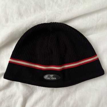 ARC’TERYX　アークテリクス　CLASSIC BEANIE ARC'TERYX（アークテリクス） Classic Beanie Toque（クラシック