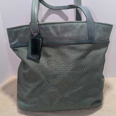 COACH コーチ 14503496 AUDREY オードリー シルバーシグネチャー COACH コーチ 14503496 AUDREY オードリー シルバーシグネチャー