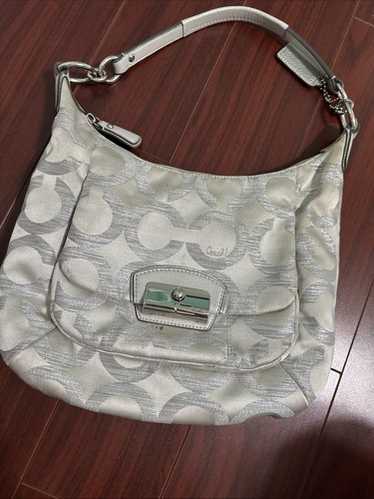 vintage coach old ✨ ivory White bag Vintage coach ivory cream - Gem