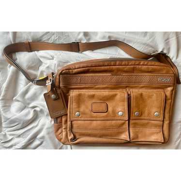 TUMI DUCATI ビジネスバッグ Used Tumi Ducati Evoluzione International Upright Carry-On