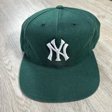 YANKEES ニューヨーク ヤンキース 90s VINTAGE CAP Vintage 90s New York Yankees Hat Red White Fitted Cap Men's