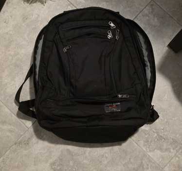 Tom Bihn Synik 22 Black × Northwest sky TOM BIHN Synik 22, Everyday Carry & Travel Backpack, 22L