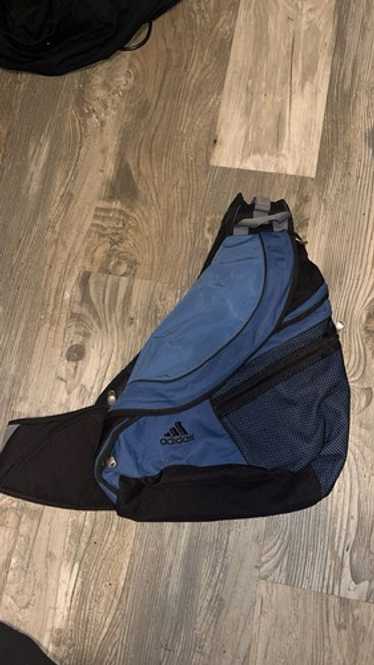 バッグ y2k old adidas slingbag 00s archive tech 00s old Adidas sling bag archive tech y2k
