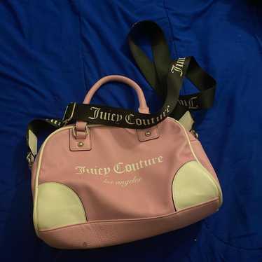 JUICY COUTURE ヘリテージ クロスボディーバッグ 2色 関税送料無 JUICY COUTURE ヘリテージ クロスボディーバッグ 2色 関税送料無