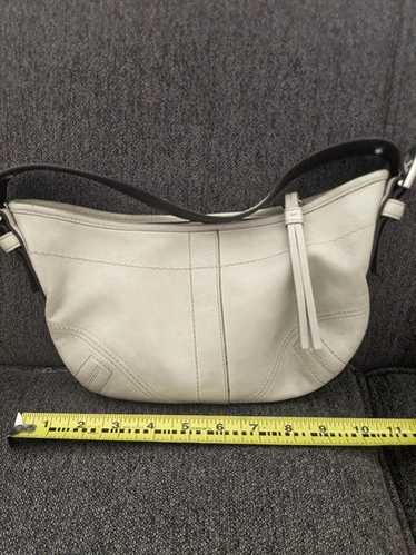 Vintage coach off white - Gem