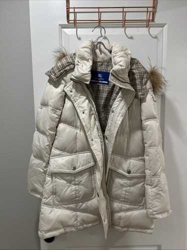 BURBERRY BLUE LABEL ダウンジャケット ホワイト BURBERRY BLUE LABEL ホワイト ダウンジャケット