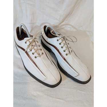 【新品未使用】FootJoy ICON ホワイト×ブラック×ベージュ27.5cm Amazon | FootJoyメンズアイコンブラックCloseoutゴルフシューズ