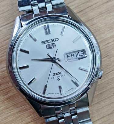 SEIKO 5 DX 25石 デイデイト6106-7030 7601911 SEIKO 5 DX 25石 デイデイト6106-7030 7601911 VINTAGE SEIKO 5