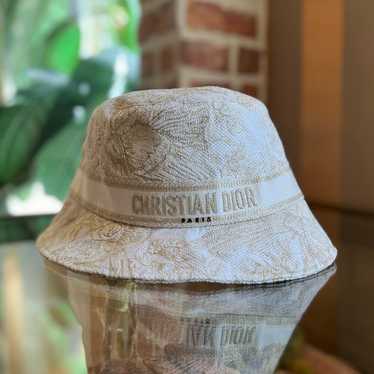 帽子 Christian Dior Bobby Cannage Fur Hat 57 Dior Unisex D-Bobby Cannage Small Brim Bucket Hat Black