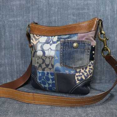 バッグ COACH Patchwork Denim Shoulder Bag COACH Tabby Mini Denim Shoulder Bag 20 with Patchwork