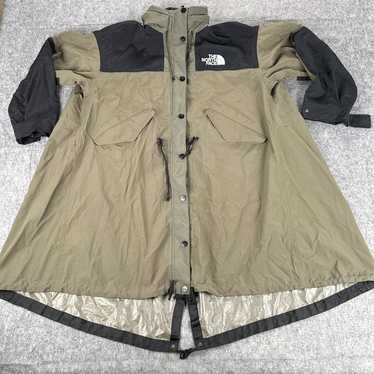 フーデット コート the north face hyke sacai iena Sacai And The North Face Create Artfully Cozy Outerwear Capsule