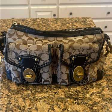 Coach legacy turnlock - Gem
