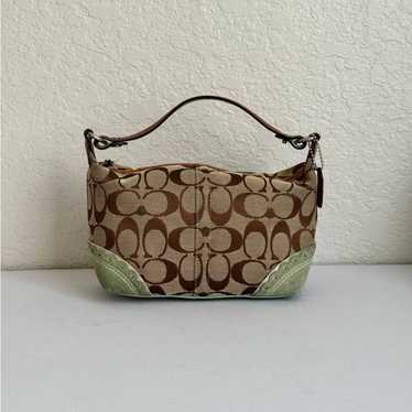バッグ Coach Signature Suede Shoulder Bag Green s_wp_62829ea29207867ac1156ad8.webp