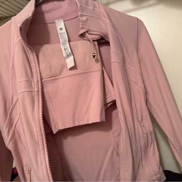 ルルレモン Define Jacket ピンク サイズ4 新品未使用、タグ付き LULULEMON Women's Jacket Define Luon Full Zip Size 10 Rose