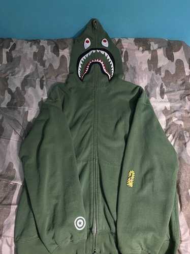 Bape nigo hoodie - Gem