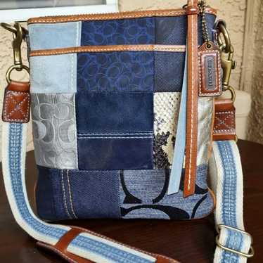 バッグ COACH Patchwork Denim Shoulder Bag COACH Tabby Mini Denim Shoulder Bag 20 with Patchwork