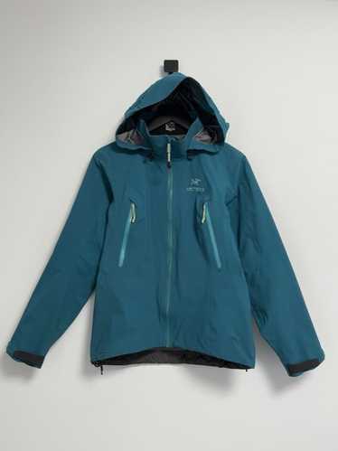Arc’teryx AR gore-tex pro First Look: The New Arc'teryx Beta AR Featuring Gore-Tex PRO