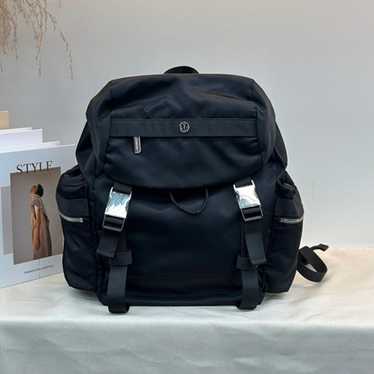 Wunderlust バックパック ミニ 14L 美品 Wunderlust Backpack *Mini 14L | lululemon SG