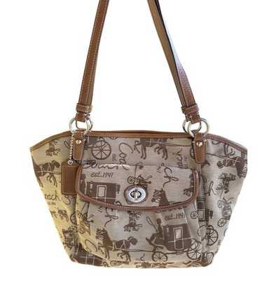 Vintage coach horse carriage - Gem