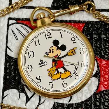 ビンテージ SEIKO LORUS ミッキーマウス　クォーツ腕時計 A117 Seiko Lorus Disney Analog Quartz Men Beautiful Rare Retro