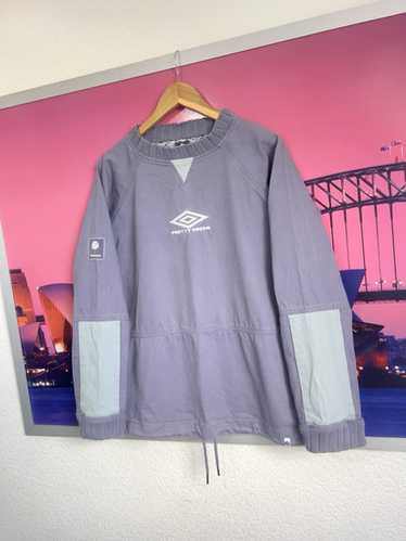 【新品】PrettyGreen x Umbro Maine Road Shell Pretty Green x @umbro. An ode to vintage '90s sportswear