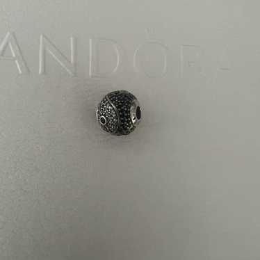 Pandora Essence Charm　黒 Pandora balance essence - Gem