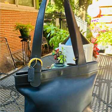 バッグ Vintage Coach Waverly Bag Navy Leather COACH VINTAGE PERIWINKLE WAVERLY LEATHER TOTE BAG 4133 | eBay