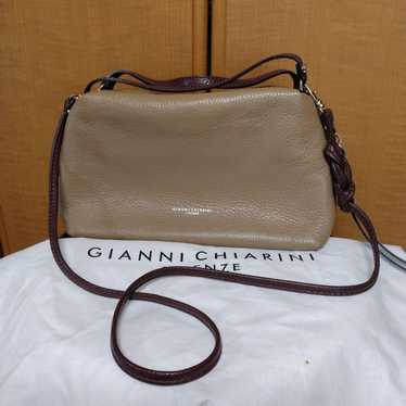 【美品】GIANNI CHIARINI　ALIFA M　2WAY　ベージュ ジャンニキアリーニ ショルダーバッグ Mサイズ アリファ 2WAY