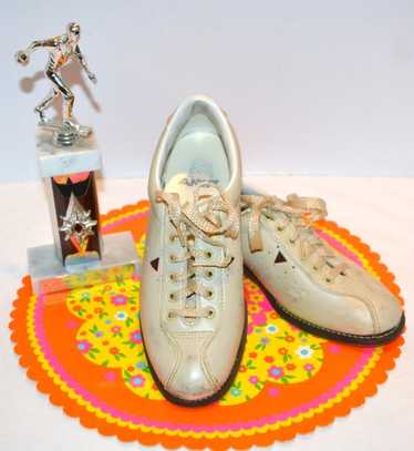 vintage bowling shoes - Gem