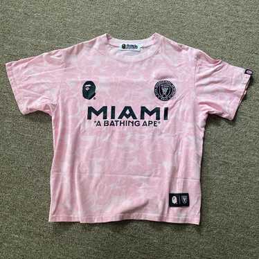 お*読様 A Bathing Ape Miami Tシャツ ピンク お*読様 A Bathing Ape Miami Tシャツ ピンク Bape x Inter Miami CF