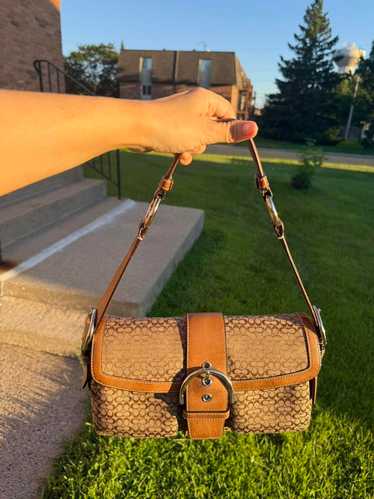 バッグ 1897 Coach Soho Hobo Shoulder Brown Coach Soho Signature Hobo Handbag in Chocolate Brown | TikTok
