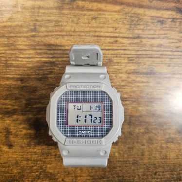 G shock 5611 white - Gem