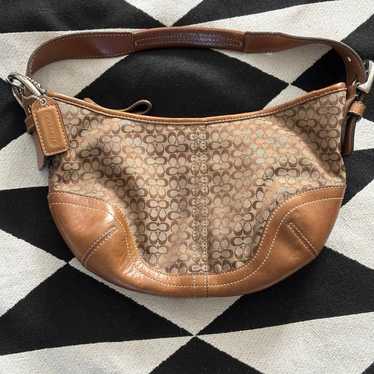 バッグ 1897 Coach Soho Hobo Shoulder Brown Coach Soho Signature Hobo Handbag in Chocolate Brown | TikTok