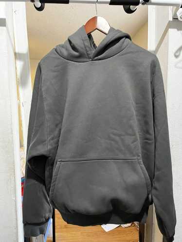 Yeezy gap logo shrunken - Gem