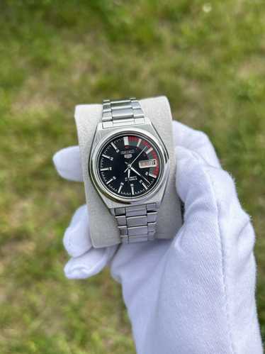 A93 希少 稼動品 SEIKO 5 スクエア型 80年代ヴィンテージ 2025年最新】SEIKO5 スクエアの人気アイテム - メルカリ