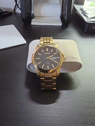 良品　SEIKO　セイコー　ゴールド　V158　ソーラー　腕時計　メンズ　デイト 良品 SEIKO セイコー ゴールド V158 ソーラー 腕時計 メンズ