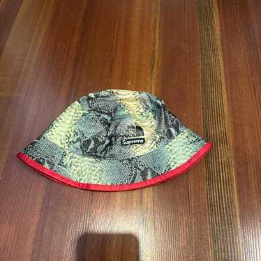 North face supreme bucket - Gem