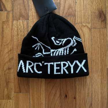 ARC’TERYX CLASSIC BEANIE navy Y2K ARC'TERYX CLASSIC BEANIE navy Y2K Arc'teryx Arcteryx beanie