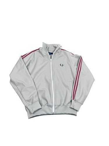 トップス 00s archive fred perry track jacket y2k J9100_184_V2_Q325_MOD1_FRONT.JPG