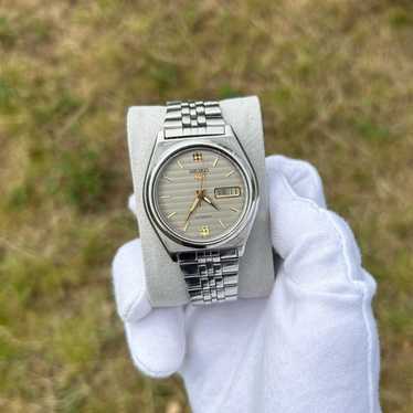 セイコー　ビンテージ Neo Vintage SEIKO Watch Japan Quartz NOS Two Tone Tank 6530